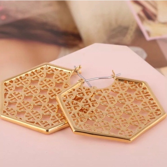 Tory Burch Gold Hexagon Perforated Hoop Earrings - Picture 4 of 8